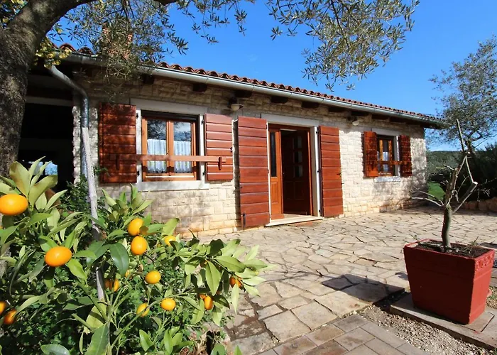 Holiday House San Pruti